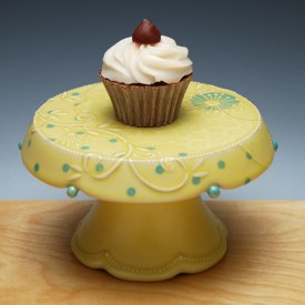 Kristen Kieffer Cupcake stand in Buttercup